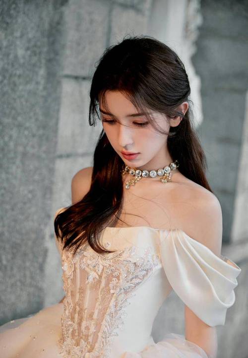 四个字新疆女明星_新疆明星女有哪些_中国新疆明星名字女