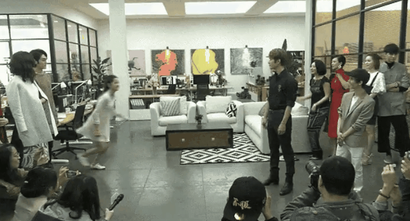 娱乐圈吻戏图片_娱乐圈没有分寸感明星_杨幂没分寸感行为